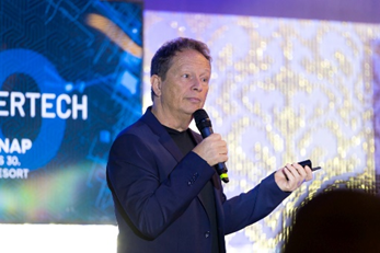 Biztonságtechnika partnernap Geszti Péterrel